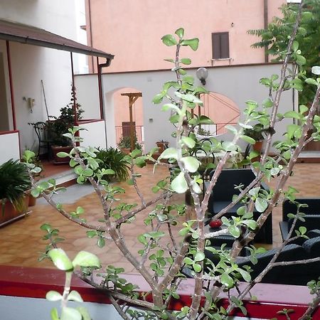 La Crisalide Bed and Breakfast Formia Esterno foto